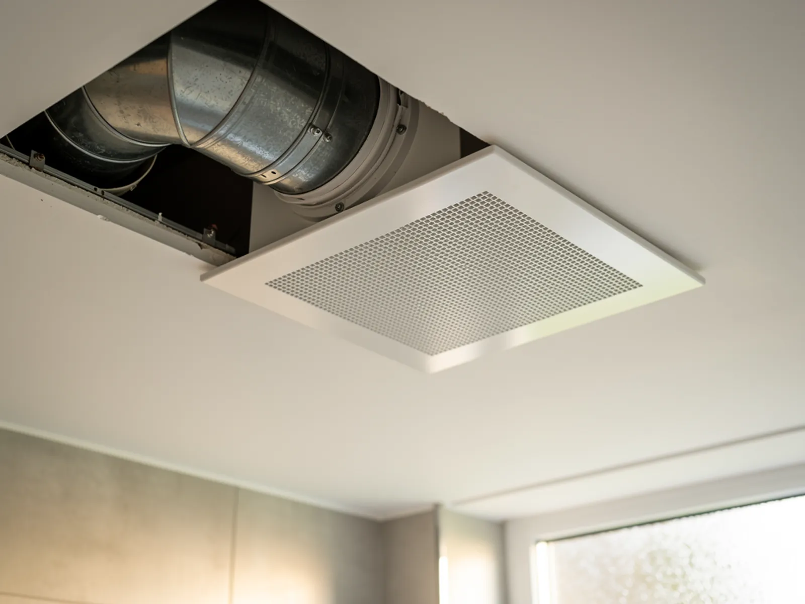 Wall-mounted air conditioning, Watford